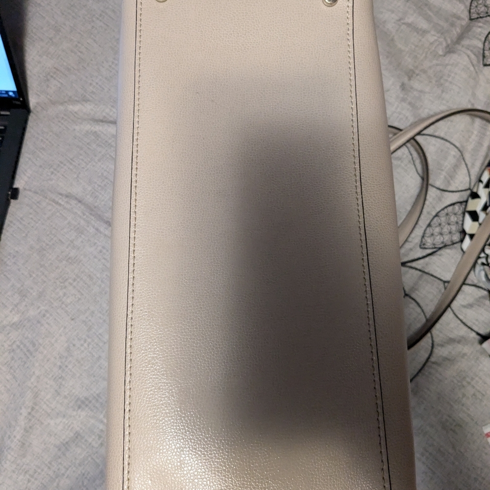 Kate Spade Tote Bag - Picture 4 of 10